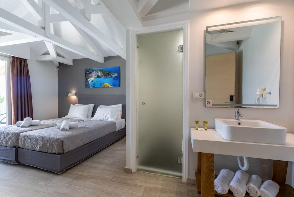 Arkadianos Aparthotel Agios Sostis  Bagian luar foto