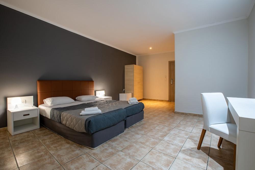 Arkadianos Aparthotel Agios Sostis  Bagian luar foto