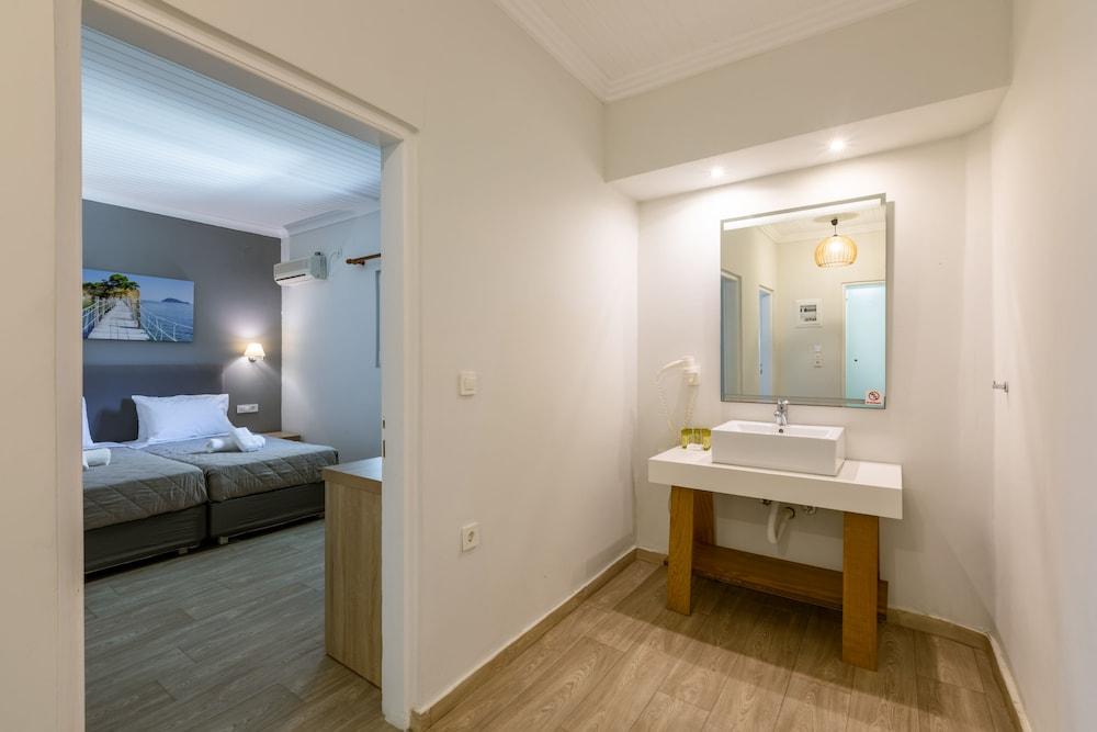 Arkadianos Aparthotel Agios Sostis  Bagian luar foto