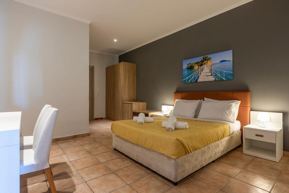 Arkadianos Aparthotel Agios Sostis  Bagian luar foto