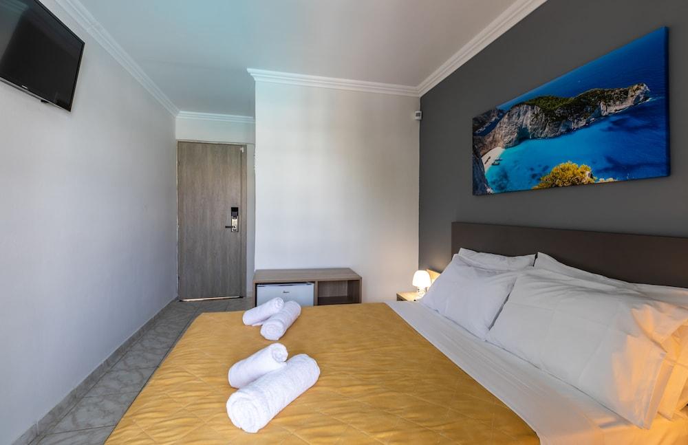 Arkadianos Aparthotel Agios Sostis  Bagian luar foto